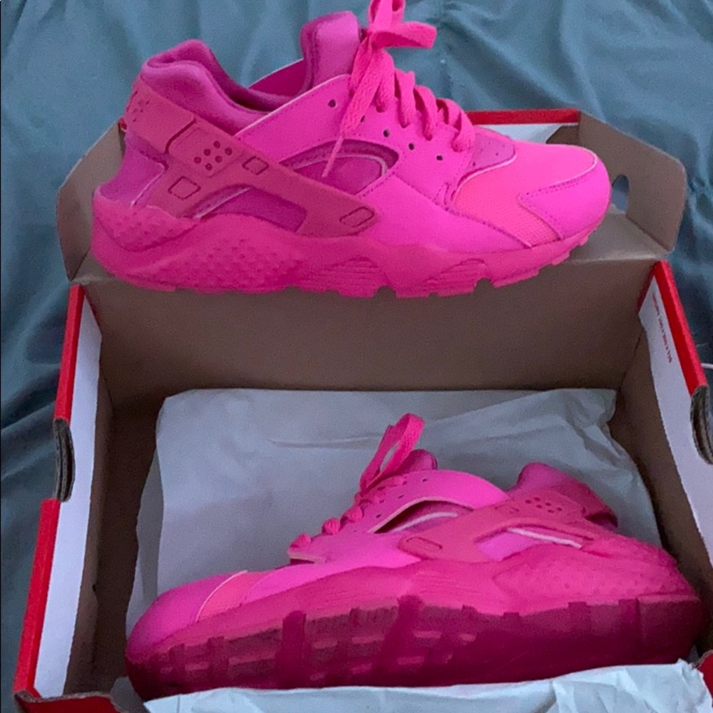 Pink Nike Huaraches